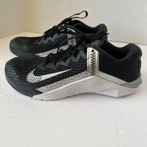 Nike Women Metcon 6 Training Shoes - Size 7.5